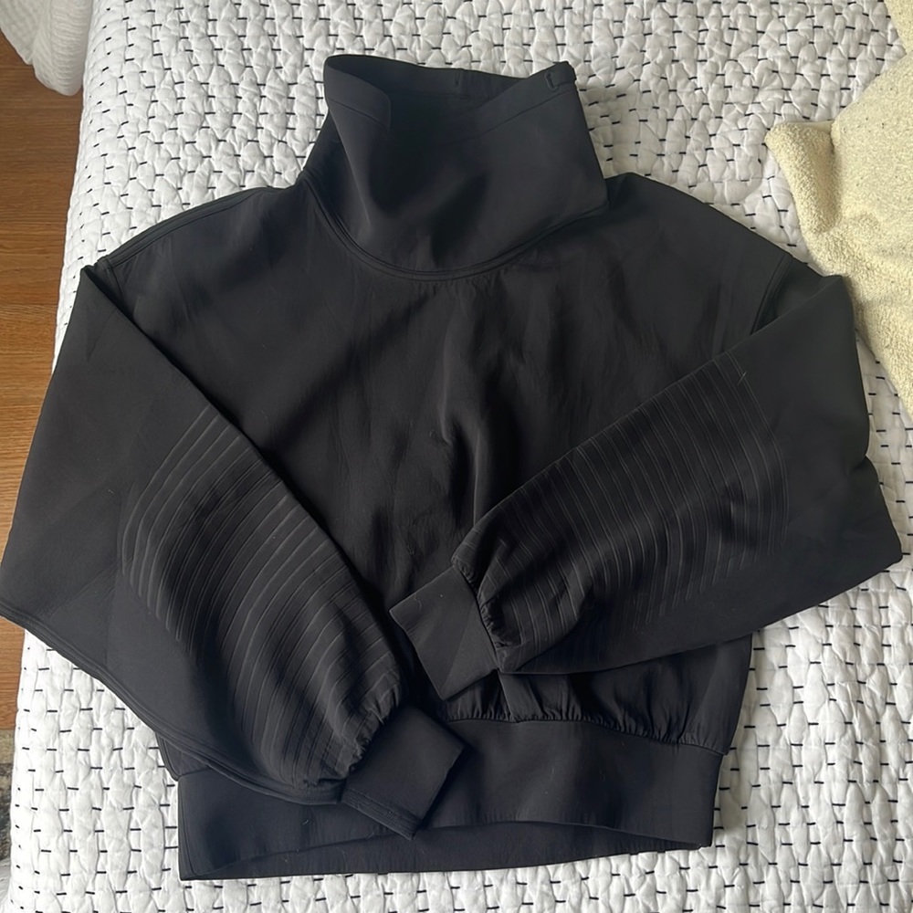 Lululemon scuba pullover